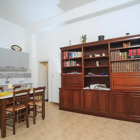 Paros Rita *