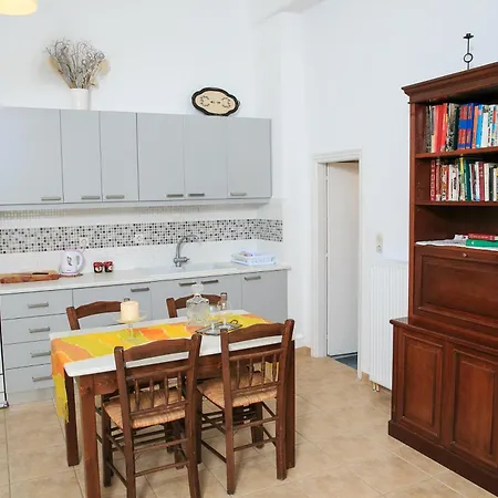 Paros Rita Apartament *